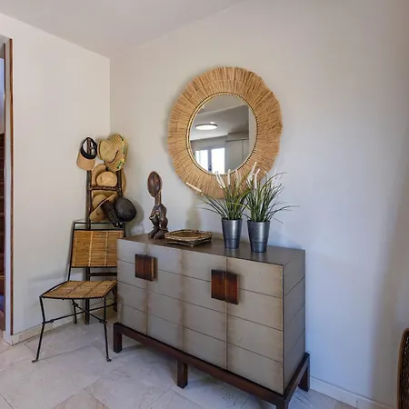 Adosado En Pasito Bm12 别墅